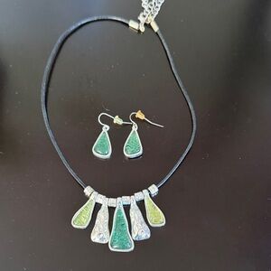 Elegant Green and Silver Necklace and Earring Set